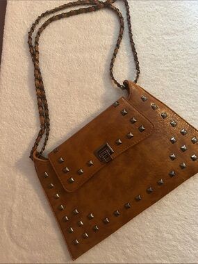 Source Unknown Tan Crossbody Bag with Chain and Studs